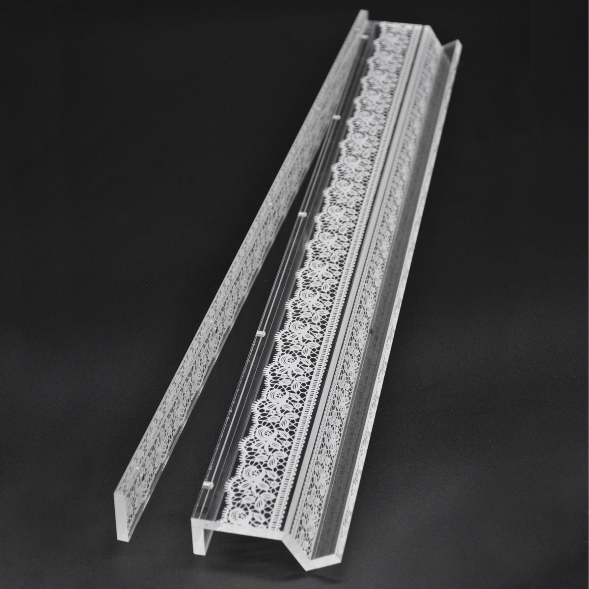 White Lace Mahjong Rack and Pusher, Set of 4